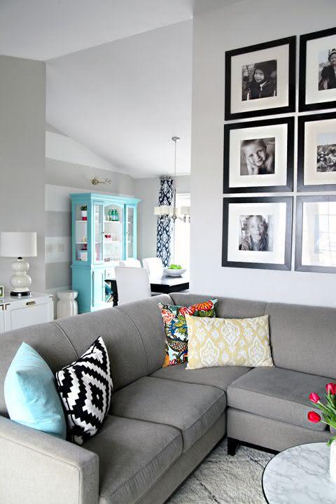 Fotos De Quadros Na Sala De Estar ~ Imagem 15 – Composição de quadros de fotos na sala de estar Fotos De Quadros Na Sala De Estar ~ Imagem 15 – Composição de quadros de fotos na sala de estar