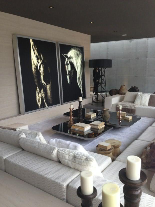 Imagem 18 – Sala de estar com parede de tijolo Sala De Estar Com Quadros Modernos ~ Imagem 18 – Sala de estar com parede de tijolo