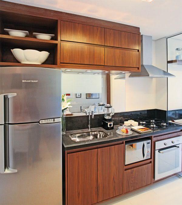 50 Bancadas de Cozinha em Granito Preto Absoluto # Cozinha Pequena Com Geladeira Preta 50 Bancadas de Cozinha em Granito Preto Absoluto # Cozinha Pequena Com Geladeira Preta