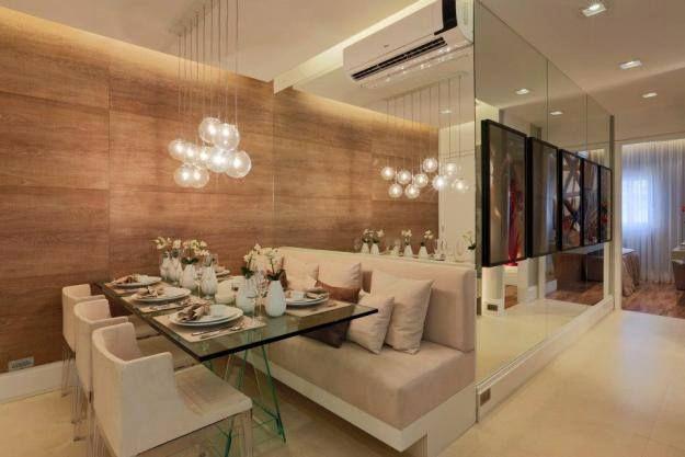 Sala De Jantar Com Vidro Na Parede ~ Imagem 44 – Sala de jantar com composição de espelhos formando um Sala De Jantar Com Vidro Na Parede ~ Imagem 44 – Sala de jantar com composição de espelhos formando um