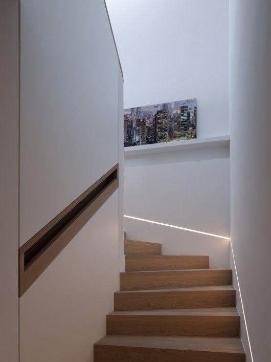  Escadas de madeira modernas para o seu projeto