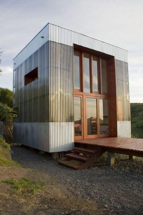 Casa feita com container pequena