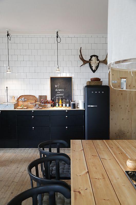 Cozinha com azulejo tradicional