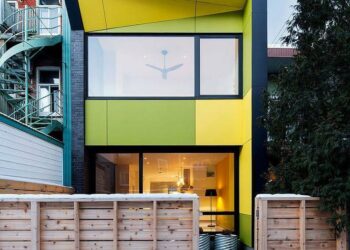 Casas pintadas e coloridas: veja 50 projetos para você se inspirar