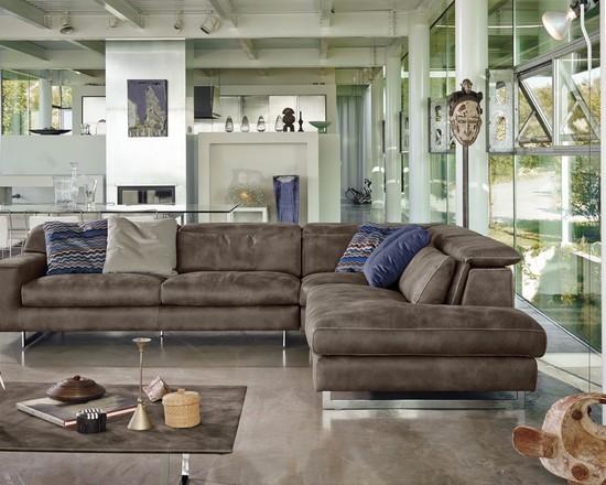 The metal base of the sofa makes it look more sophisticated.