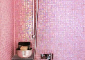 Banheiros com pastilhas: 90 projetos incríveis para colocar em prática