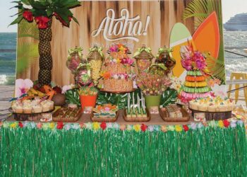Decoração de festa havaiana: 70 inspirações maravilhosas