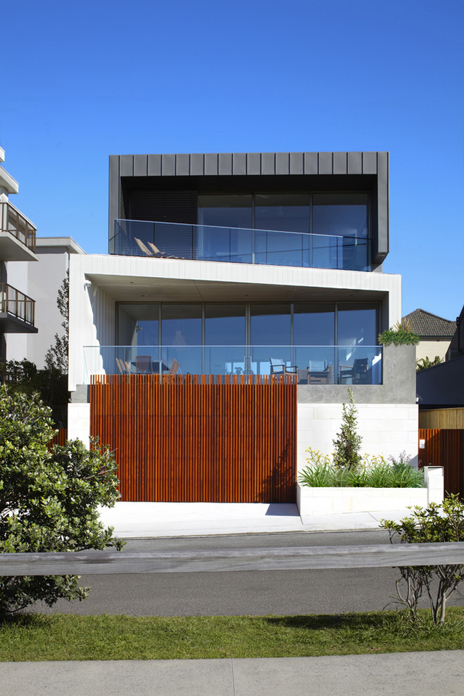 Beautiful house with diagonal floor