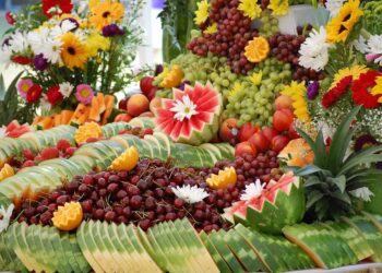Mesa de frutas: 60 referências criativas para colocar em prática