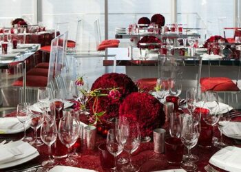 Decoração de casamento vermelho: 80 ideias inspiradoras com dicas