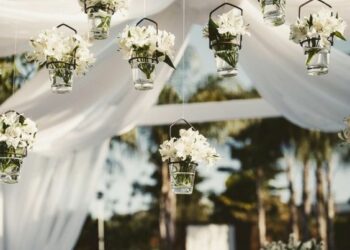 Arranjos para casamento: 70 ideias para mesa, flores e decoração