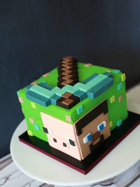 Bolo de Pasta Americana: Bolo Minecraft quadrado com menina de Pasta  Americana