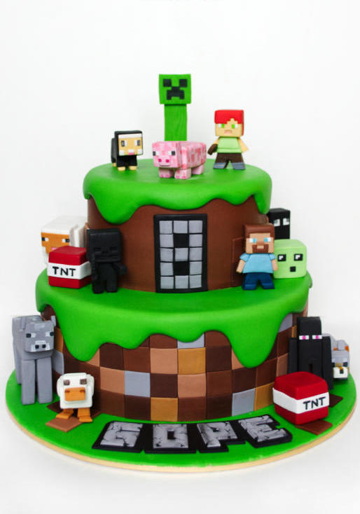 Bolo de Pasta Americana: Bolo Minecraft quadrado com menino de