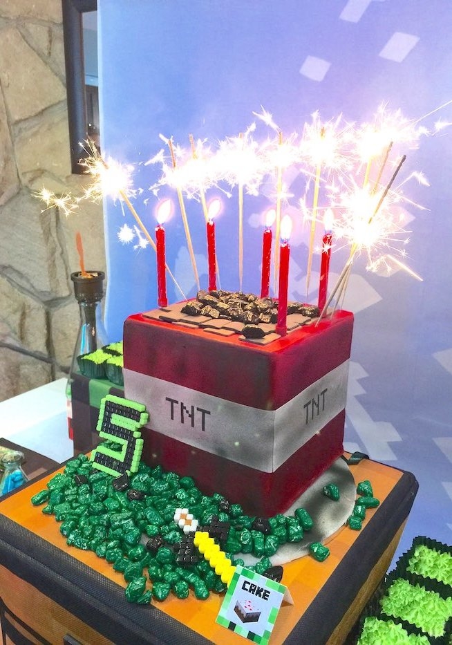 Dandinha Bolos - Bolo do Minecraft para aniversário de 10