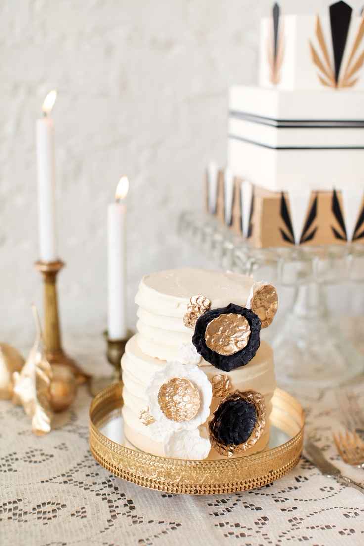 Decoração de casamento dourado: 60 ideias com fotos para se inspirar