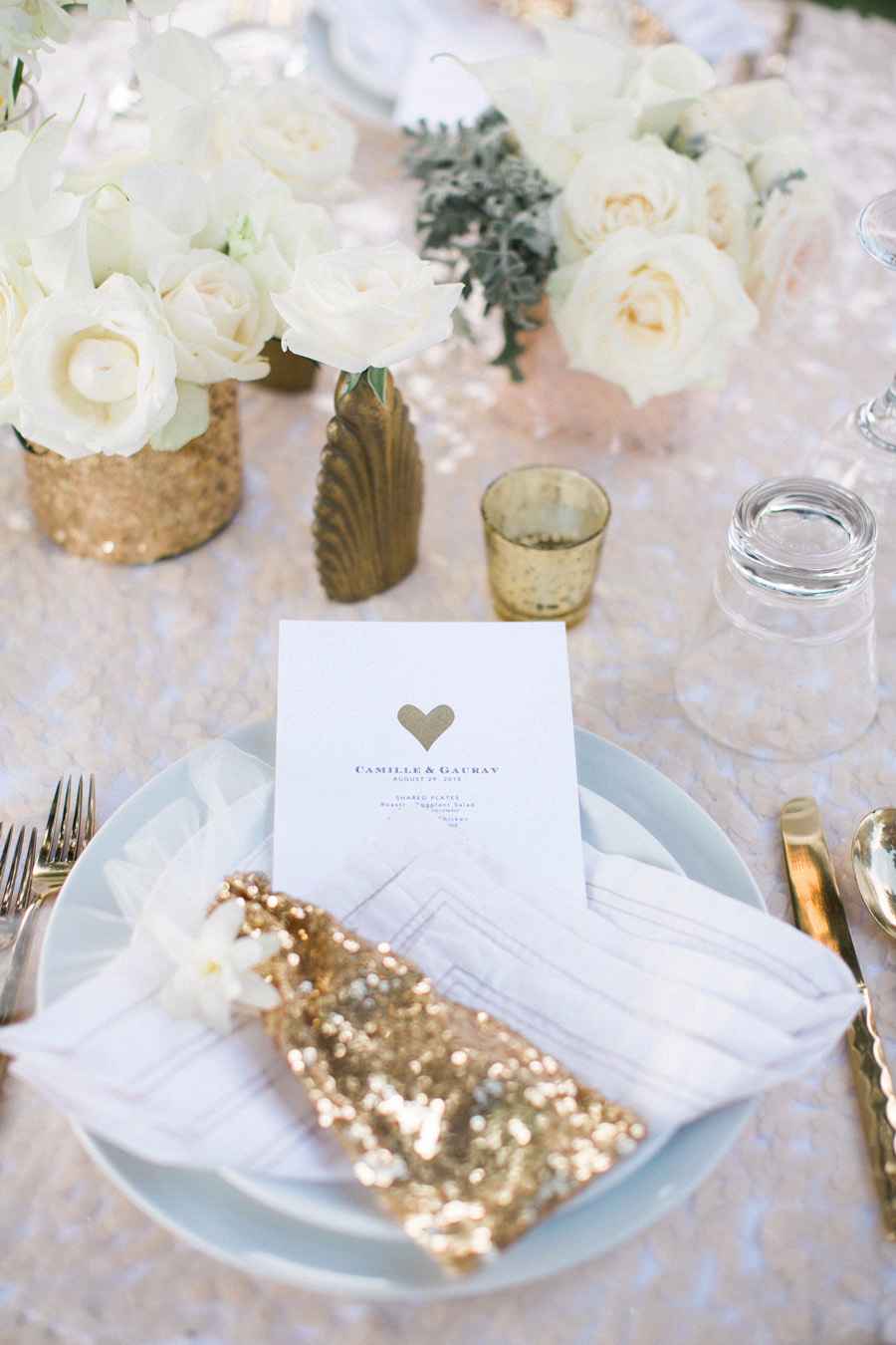 Decoração de casamento dourado: 60 ideias com fotos para se inspirar