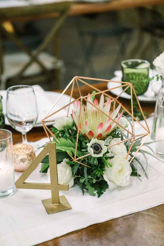 Decoração de casamento dourado: 60 ideias com fotos para se inspirar