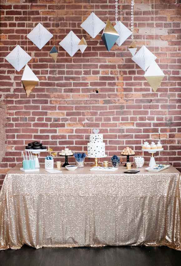 Decoração de casamento dourado: 60 ideias com fotos para se inspirar