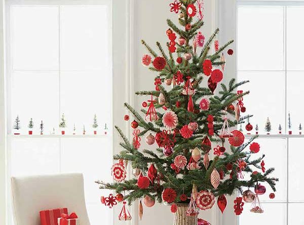 Árvore de Natal decorada: 65 ideias incríveis para a sua casa!