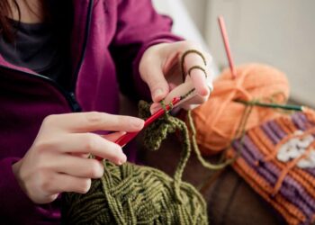 Como fazer crochê: dicas para iniciantes e passo a passo fácil