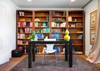 Como organizar livros: 10 formas e 20 inspirações para copiar