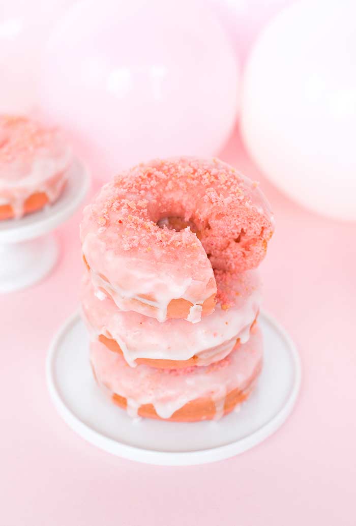 Donuts rosa cheio de cores