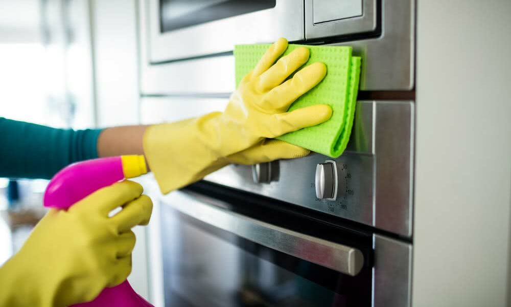 Como Limpar Forno Muito Sujo Com Bicarbonato