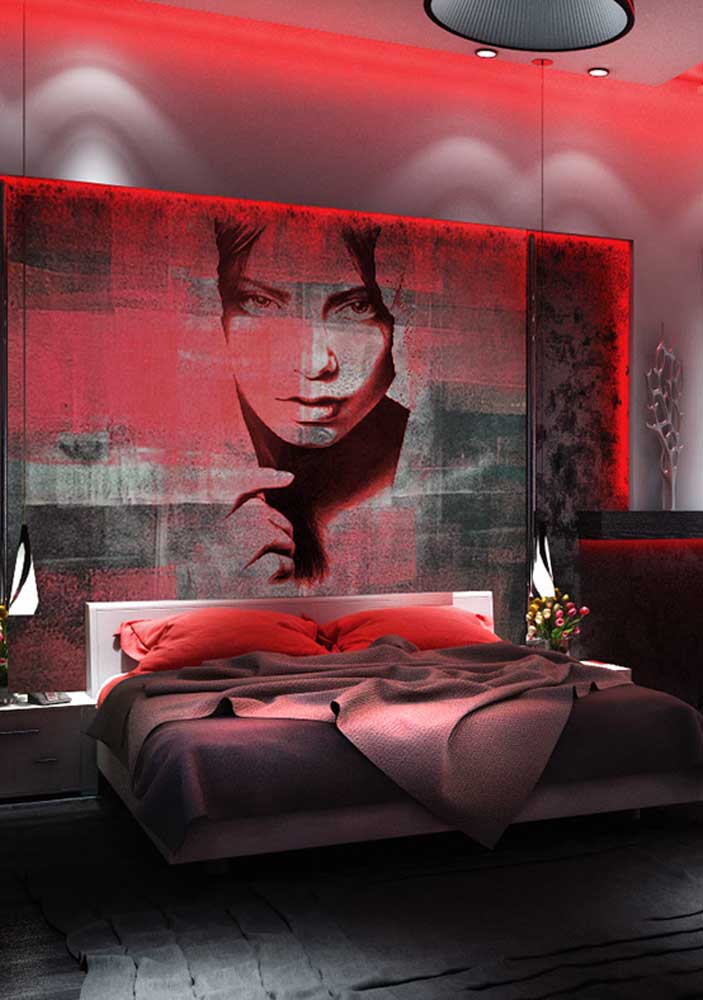 Quer arrasar na decoração do quarto feminino? Aposte em um painel vermelho com a sua foto.