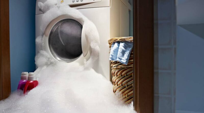 Como limpar máquina de lavar roupa por dentro e por fora