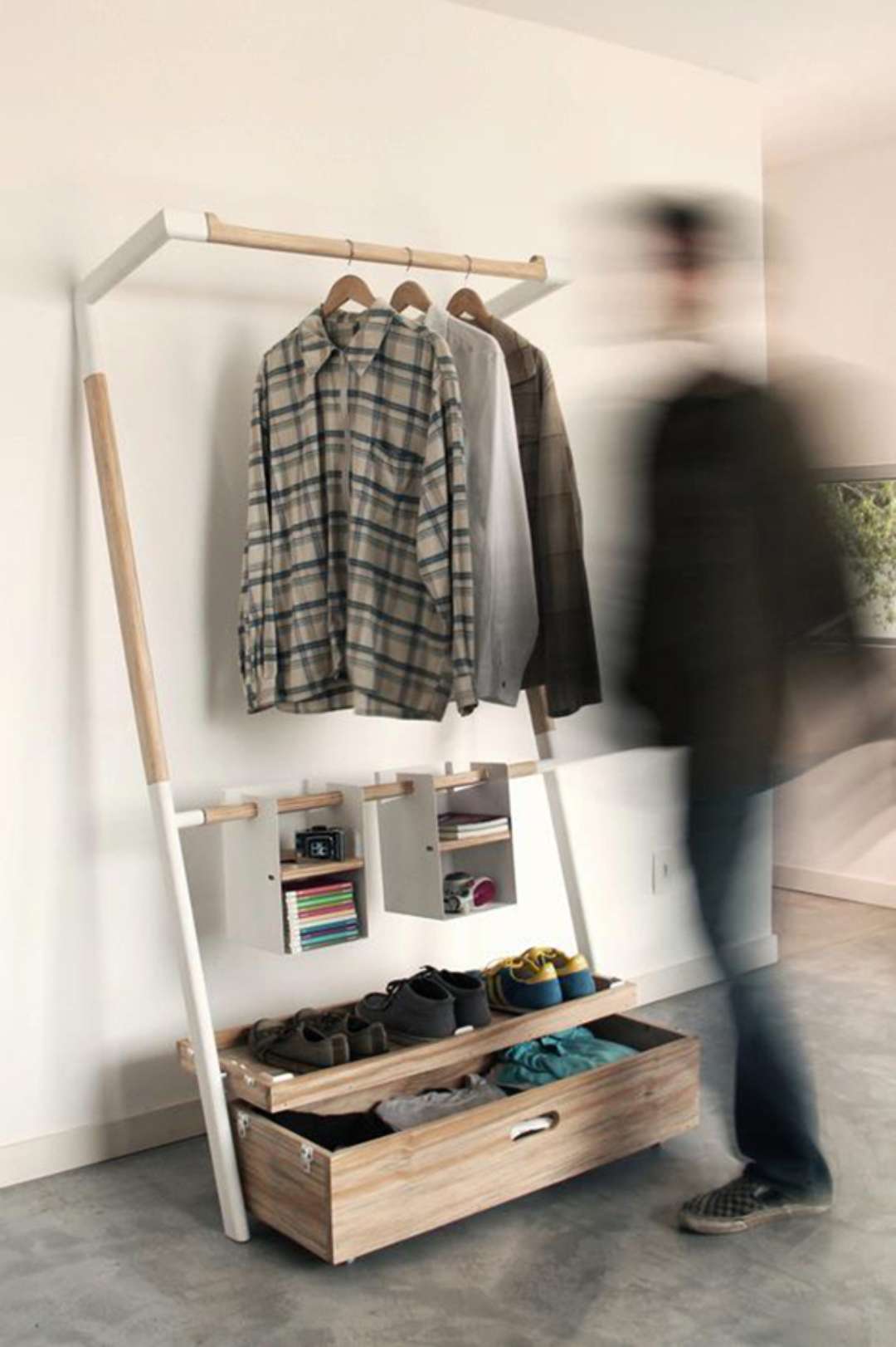 Closet simples e pequeno