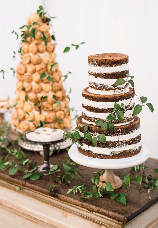 52 Ideias de Bolo de Casamento Simples para Copiar