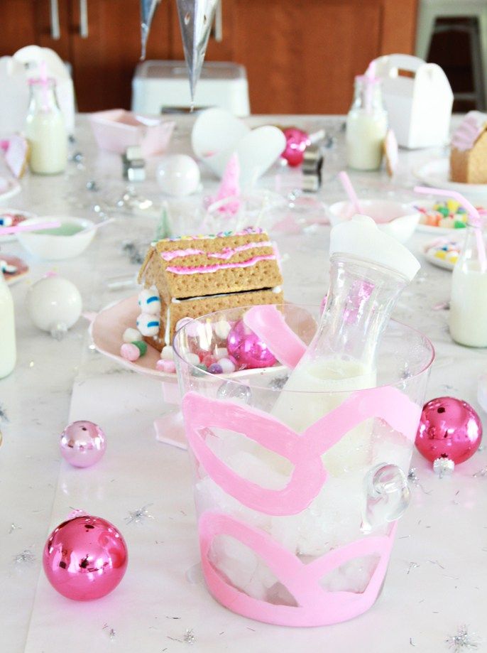 Saia do óbvio: para inovar na decoração, aposte em cores que saem do tradicional verde e vermelho natalino