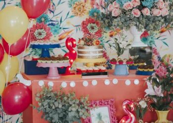 Festa flamingo: ideias criativas para decorar e receber com o tema