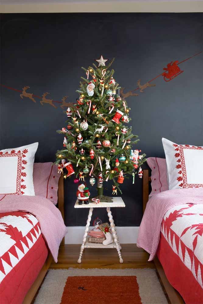 Noite Quente Aconchegante Design Interiores Natal Árvore Natal Decorada Por  fotos, imagens de © AlenaGan #399826654