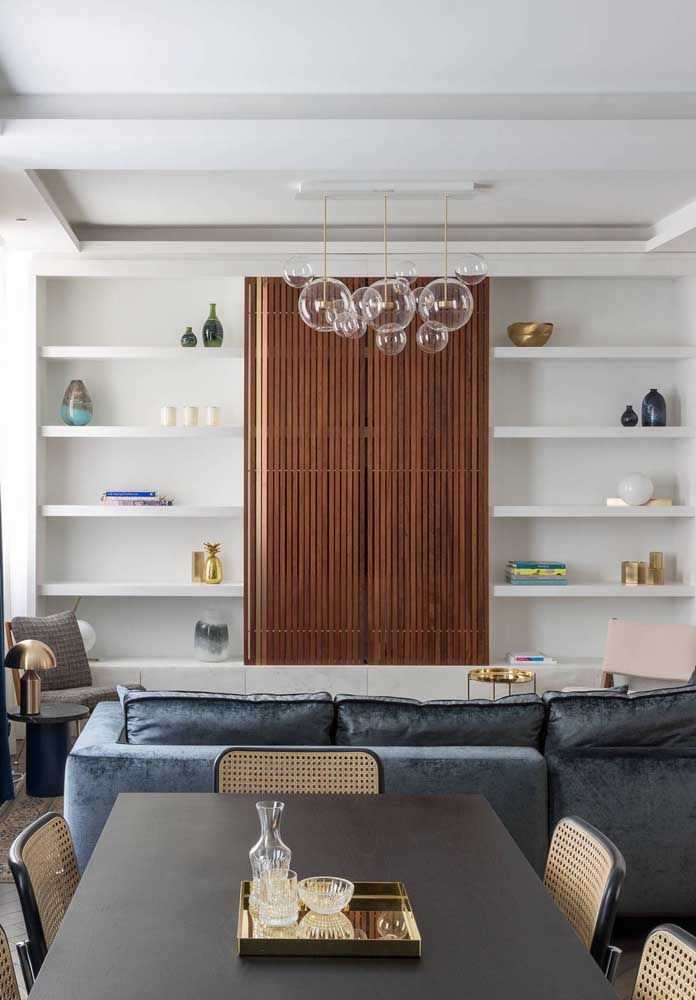 Sala de estar e jantar integradas combinando elegância e modernidade