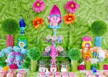 Festa Trolls: saiba como organizar e decorar com esse tema tão fofinho