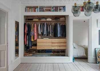 Closet aberto: veja inspirações e como organizar facilmente