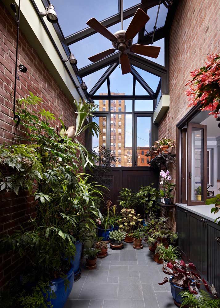 Jardim de inverno: solução verde para apartamentos