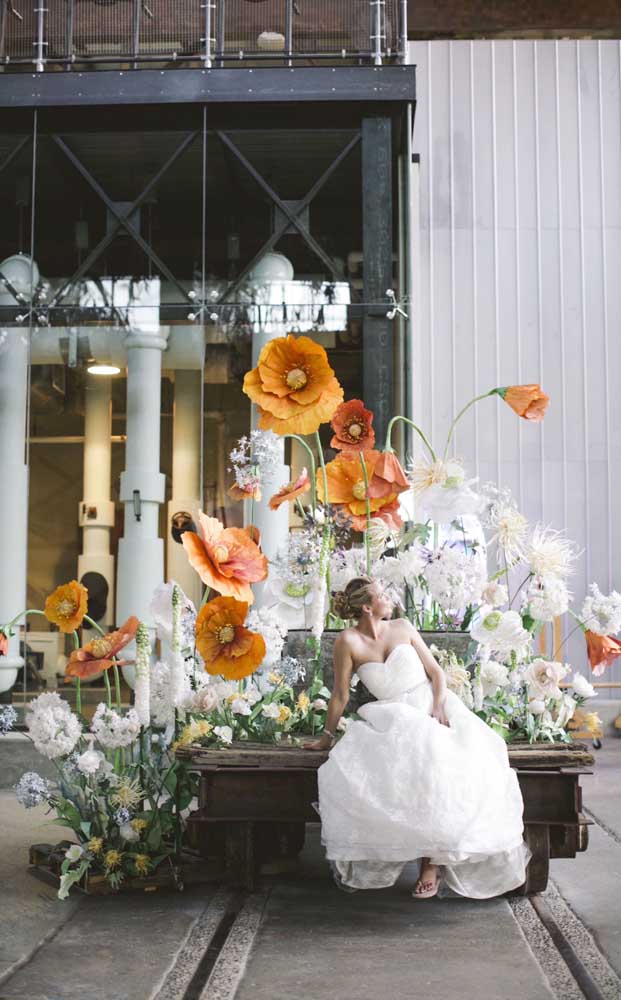 Flor de Papel Crepom: Como Fazer Passo a Passo e Fotos