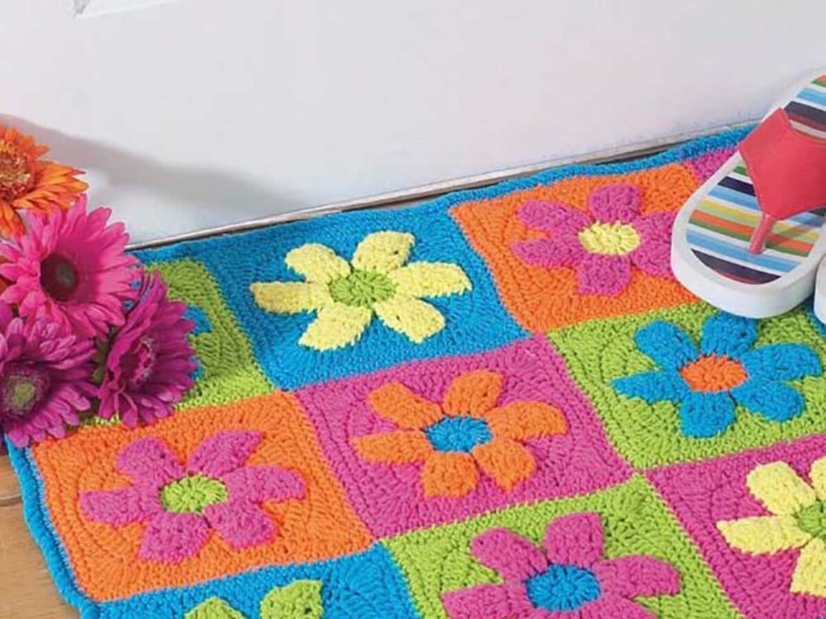 Tapete de croche com aplicação de flores Outlet