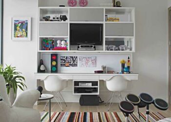 Mesa de estudo para quarto: como escolher, dicas e inspirações