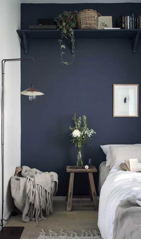 Want a modern and sophisticated single room?  So bet on the shades of teal