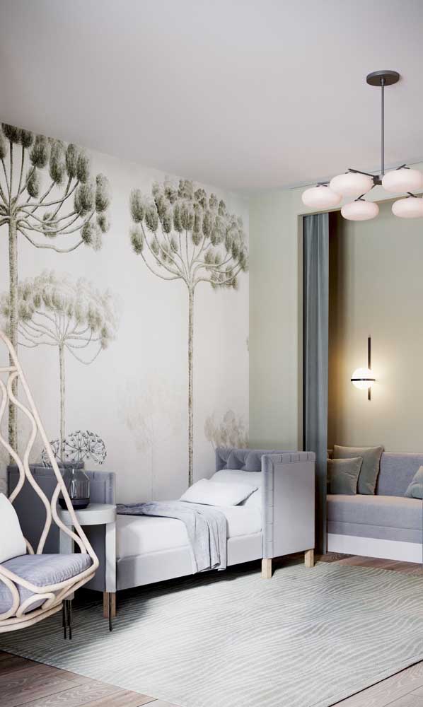 Single room decorated with nature inspiration in wallpaper