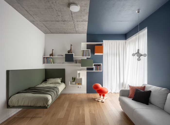 The color bands on the ceiling lengthen and enlarge the room visually.  Bet on this idea if you have a small single room