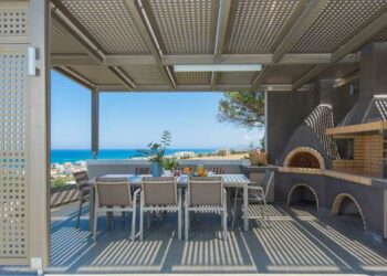 Forno a lenha: como funciona, vantagens, dicas e ideias para se inspirar