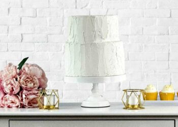 Bodas de ouro: origem, significado e ideias inspiradoras de decoração