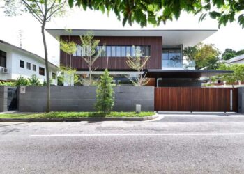 Portão de madeira: vantagens, desvantagens, dicas e modelos diferentes