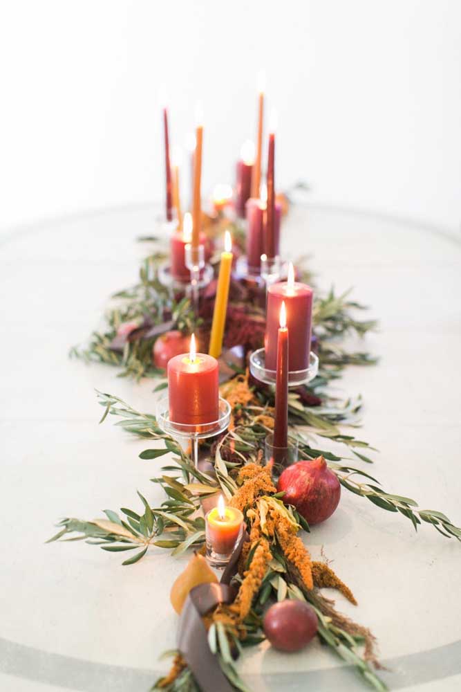 Velas de Natal: Simbologia, Cores, Como Fazer e Fotos Inspiradoras Velas de Natal: Simbologia, Cores, Como Fazer e Fotos Inspiradoras