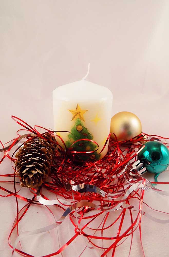 Velas de Natal: Simbologia, Cores, Como Fazer e Fotos Inspiradoras Velas de Natal: Simbologia, Cores, Como Fazer e Fotos Inspiradoras