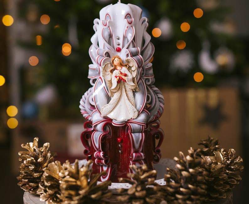 Velas de Natal: Simbologia, Cores, Como Fazer e Fotos Inspiradoras Velas de Natal: Simbologia, Cores, Como Fazer e Fotos Inspiradoras
